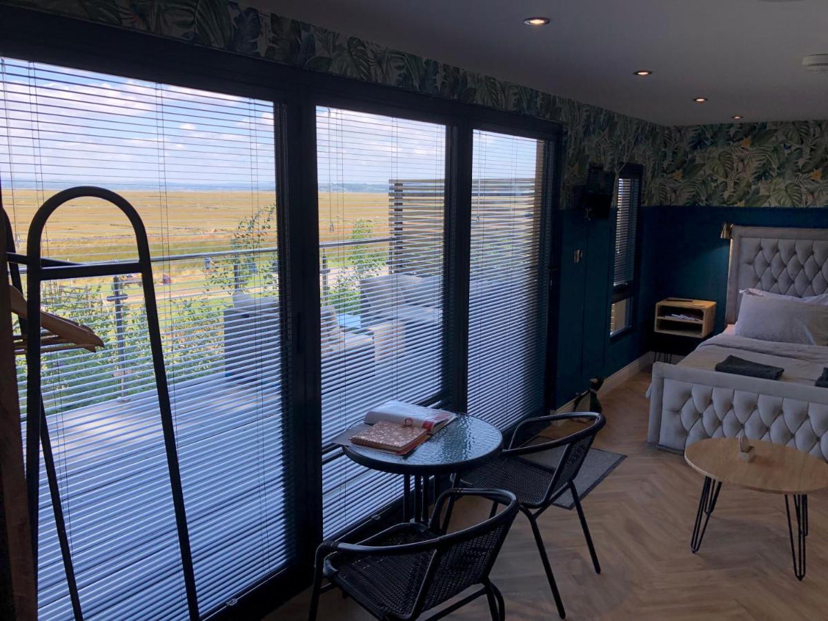 Villa The Rhossili Bay Secret Swansea Exterior foto
